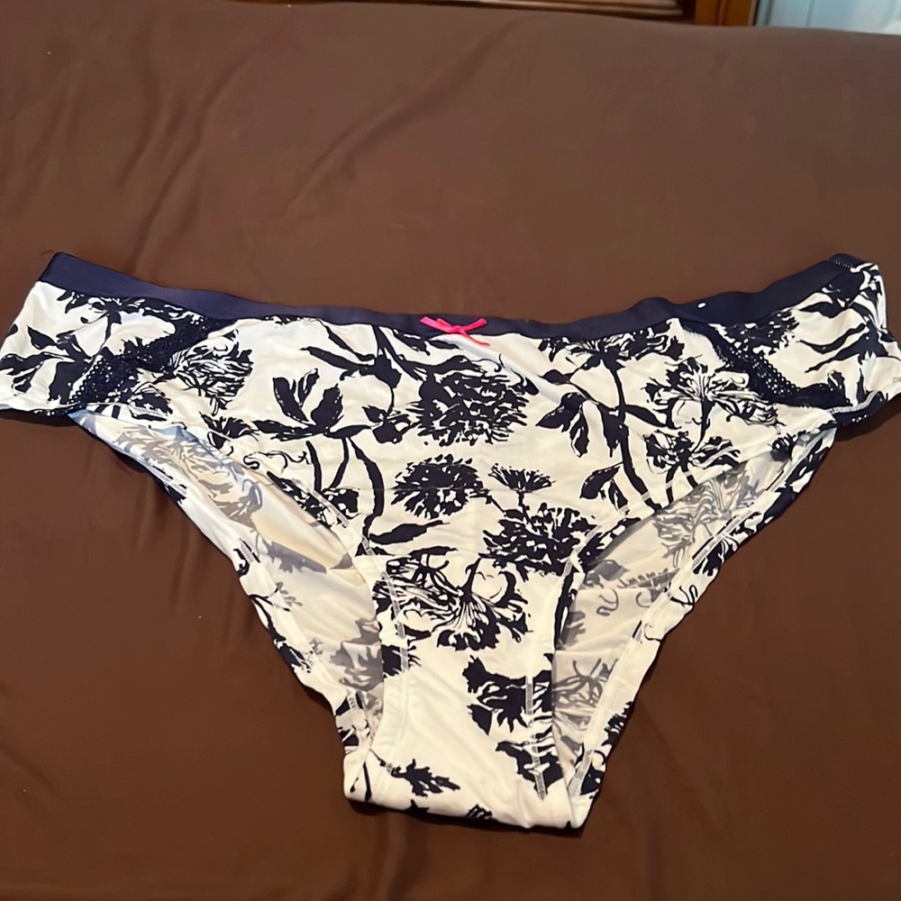 Cacique by Lane Bryant
